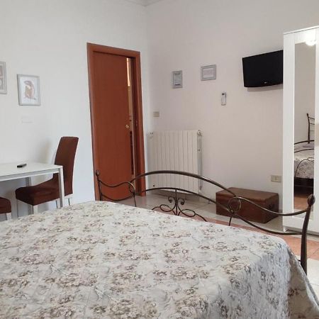 Da Vinci Affittacamere Borgo Taranto Exterior photo
